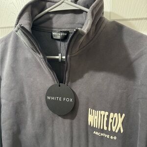 NWT White Fox Boutique Gray Sweatshirt